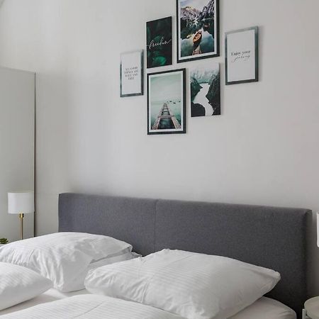 Ferienwohnung Free Parking I 500 Mbit Wifi I Kingsize Bed Wien Exterior foto