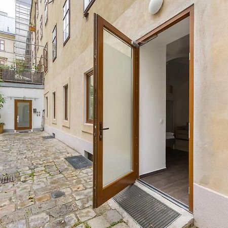 Ferienwohnung Free Parking I 500 Mbit Wifi I Kingsize Bed Wien Exterior foto