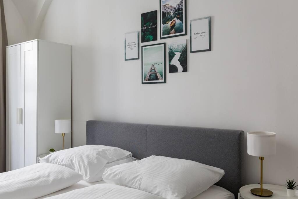 Ferienwohnung Free Parking I 500 Mbit Wifi I Kingsize Bed Wien Exterior foto